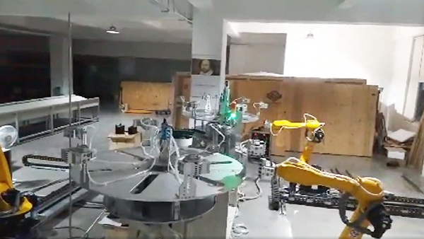 工業(yè)機(jī)器人三維彎管內(nèi)腔清理自動線